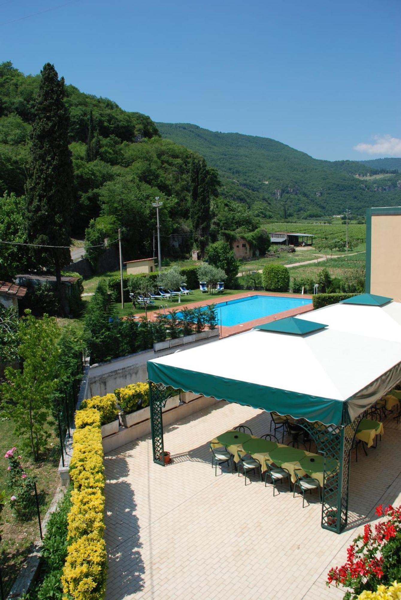 Hotel La Pergola Grezzana Exterior foto